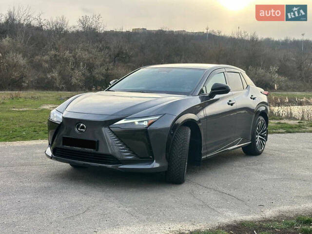 Серый Лексус RZ, объемом двигателя 0 л и пробегом 7 тыс. км за 54850 $, фото 1 на Automoto.ua