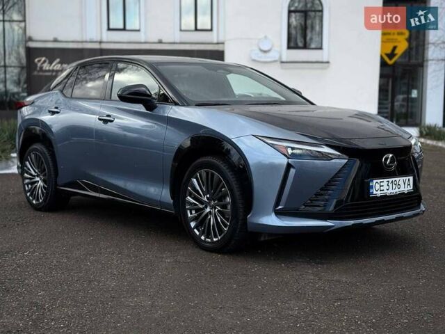 Серый Лексус RZ, объемом двигателя 0 л и пробегом 9 тыс. км за 45900 $, фото 1 на Automoto.ua