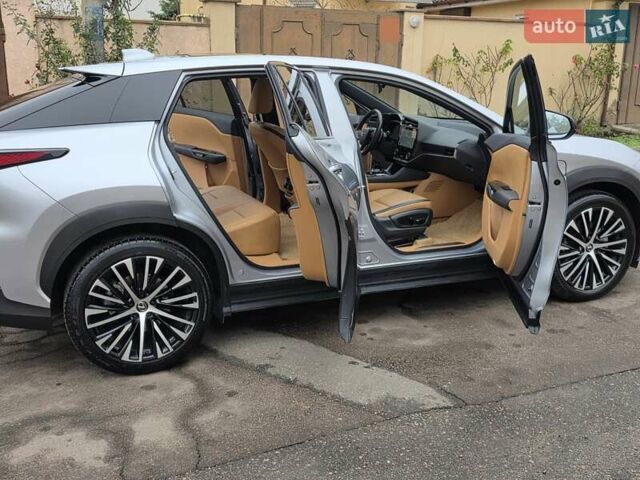 Серый Лексус RZ, объемом двигателя 0 л и пробегом 15 тыс. км за 37777 $, фото 33 на Automoto.ua