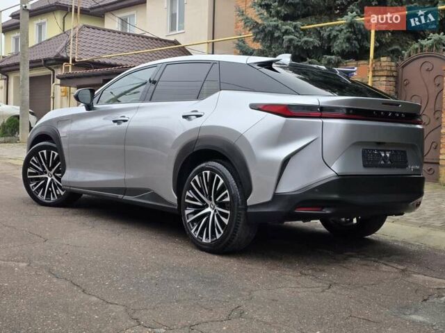 Серый Лексус RZ, объемом двигателя 0 л и пробегом 15 тыс. км за 37777 $, фото 22 на Automoto.ua