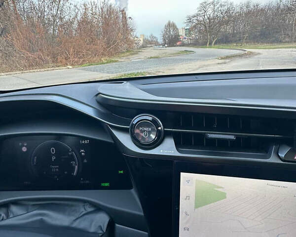 Серый Лексус RZ, объемом двигателя 0 л и пробегом 7 тыс. км за 54850 $, фото 24 на Automoto.ua