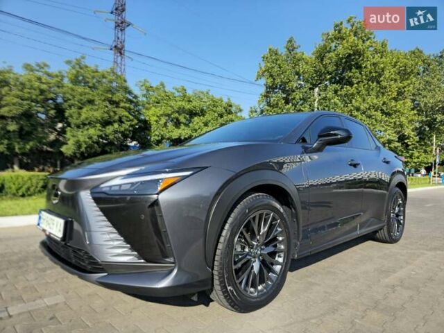 Сірий Лексус RZ, об'ємом двигуна 0 л та пробігом 17 тис. км за 39900 $, фото 56 на Automoto.ua