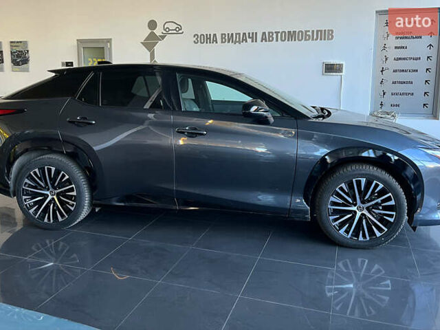 Серый Лексус RZ, объемом двигателя 0 л и пробегом 22 тыс. км за 51000 $, фото 7 на Automoto.ua