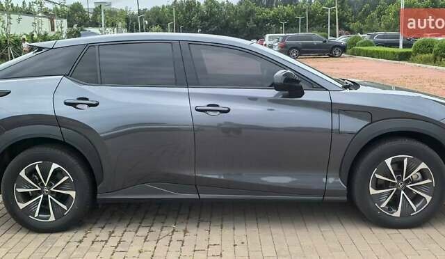 Серый Лексус RZ, объемом двигателя 0 л и пробегом 17 тыс. км за 39000 $, фото 1 на Automoto.ua