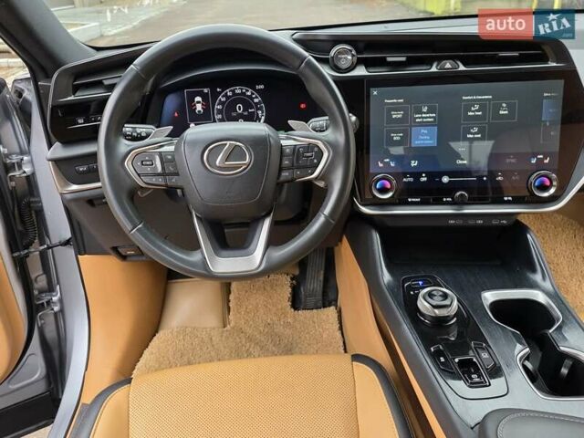 Серый Лексус RZ, объемом двигателя 0 л и пробегом 15 тыс. км за 37777 $, фото 43 на Automoto.ua