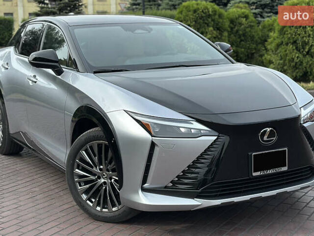 Серый Лексус RZ, объемом двигателя 0 л и пробегом 8 тыс. км за 47000 $, фото 9 на Automoto.ua