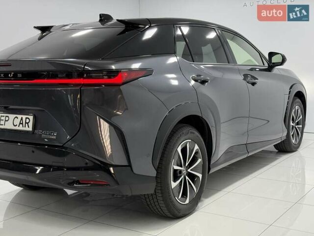 Серый Лексус RZ, объемом двигателя 0 л и пробегом 6 тыс. км за 44500 $, фото 14 на Automoto.ua