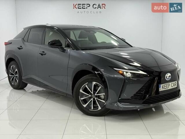 Серый Лексус RZ, объемом двигателя 0 л и пробегом 6 тыс. км за 44500 $, фото 3 на Automoto.ua