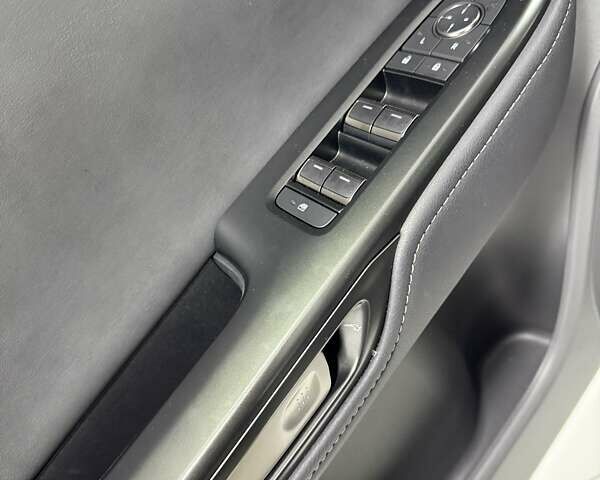 Серый Лексус RZ, объемом двигателя 0 л и пробегом 6 тыс. км за 44500 $, фото 31 на Automoto.ua