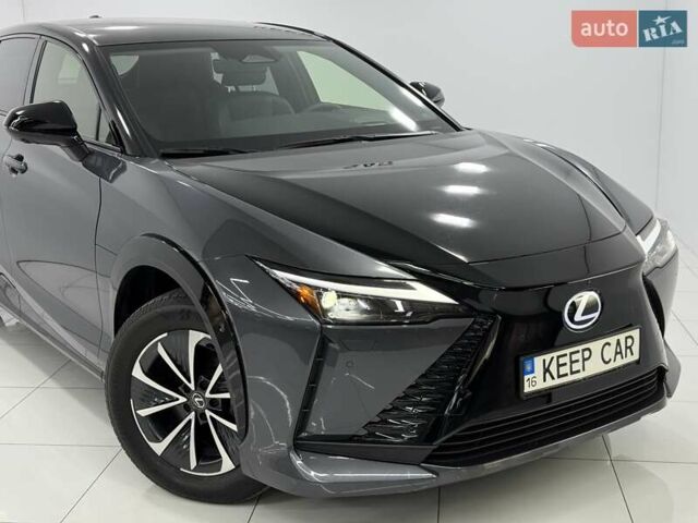 Серый Лексус RZ, объемом двигателя 0 л и пробегом 6 тыс. км за 44500 $, фото 2 на Automoto.ua