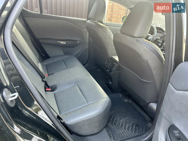 Серый Лексус RZ, объемом двигателя 0 л и пробегом 1 тыс. км за 43800 $, фото 18 на Automoto.ua