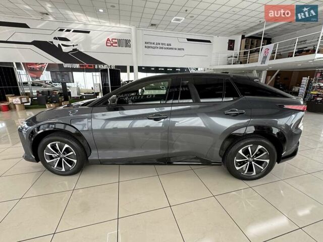 Серый Лексус RZ, объемом двигателя 0 л и пробегом 6 тыс. км за 43500 $, фото 7 на Automoto.ua
