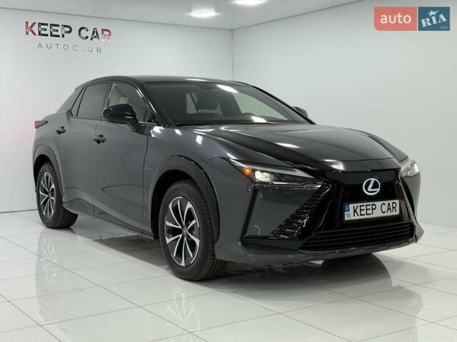 Серый Лексус RZ, объемом двигателя 0 л и пробегом 6 тыс. км за 44500 $, фото 4 на Automoto.ua