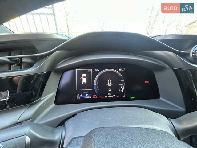 Серый Лексус RZ, объемом двигателя 0 л и пробегом 1 тыс. км за 43800 $, фото 8 на Automoto.ua