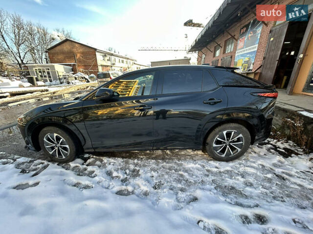 Серый Лексус RZ, объемом двигателя 0 л и пробегом 1 тыс. км за 43800 $, фото 4 на Automoto.ua