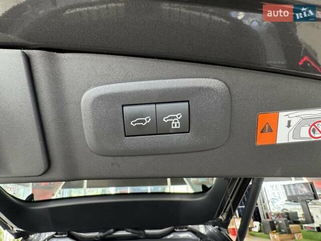 Серый Лексус RZ, объемом двигателя 0 л и пробегом 6 тыс. км за 43500 $, фото 30 на Automoto.ua