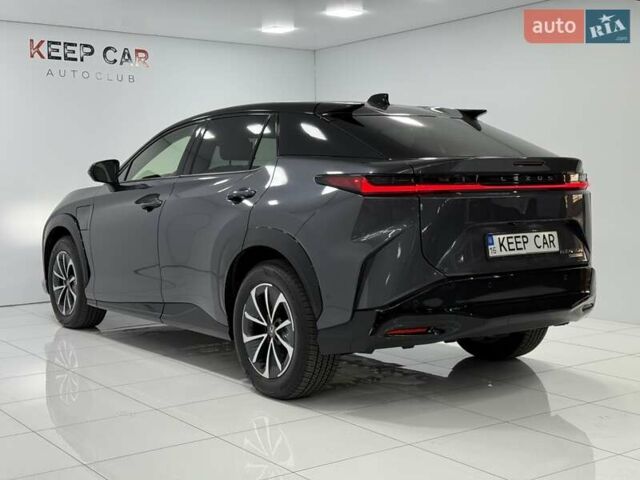 Серый Лексус RZ, объемом двигателя 0 л и пробегом 6 тыс. км за 44500 $, фото 11 на Automoto.ua