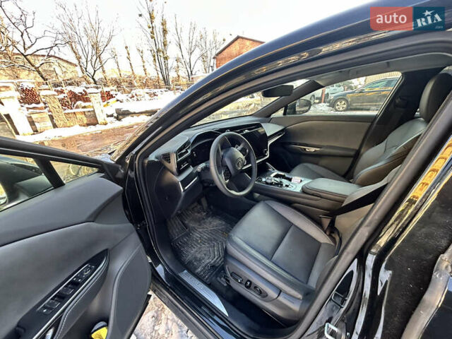 Серый Лексус RZ, объемом двигателя 0 л и пробегом 1 тыс. км за 43800 $, фото 6 на Automoto.ua