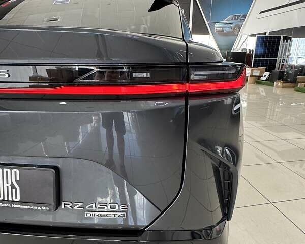 Серый Лексус RZ, объемом двигателя 0 л и пробегом 6 тыс. км за 43500 $, фото 11 на Automoto.ua