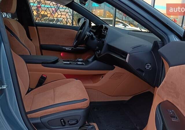 Синий Лексус RZ, объемом двигателя 0 л и пробегом 6 тыс. км за 60093 $, фото 5 на Automoto.ua