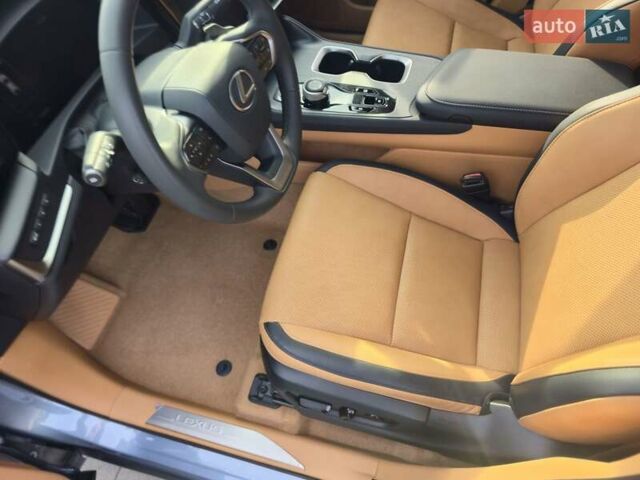 Синий Лексус RZ, объемом двигателя 0 л и пробегом 14 тыс. км за 39500 $, фото 13 на Automoto.ua