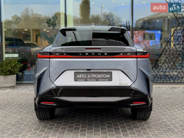 Синий Лексус RZ, объемом двигателя 0 л и пробегом 7 тыс. км за 61042 $, фото 3 на Automoto.ua
