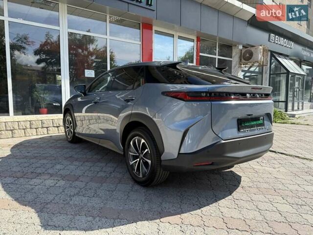 Синий Лексус RZ, объемом двигателя 0 л и пробегом 1 тыс. км за 46999 $, фото 10 на Automoto.ua