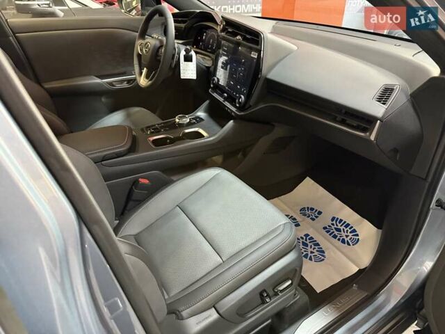 Синий Лексус RZ, объемом двигателя 0 л и пробегом 1 тыс. км за 46999 $, фото 21 на Automoto.ua