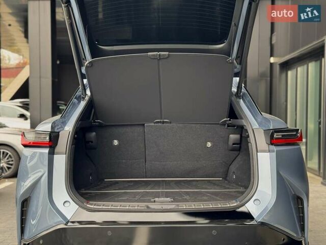 Синий Лексус RZ, объемом двигателя 0 л и пробегом 7 тыс. км за 61042 $, фото 25 на Automoto.ua