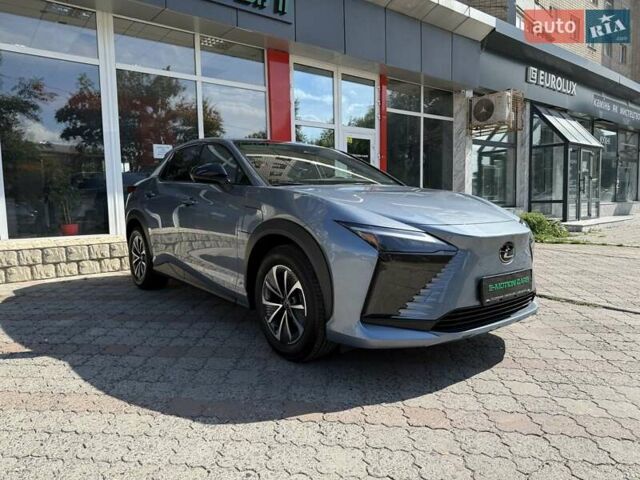 Синий Лексус RZ, объемом двигателя 0 л и пробегом 1 тыс. км за 46999 $, фото 3 на Automoto.ua