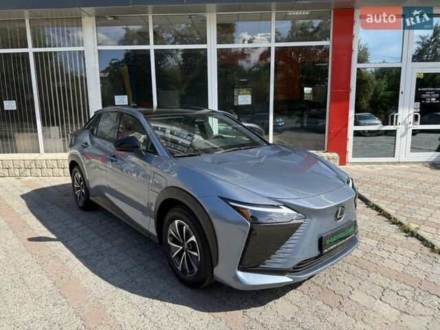 Синий Лексус RZ, объемом двигателя 0 л и пробегом 1 тыс. км за 46999 $, фото 1 на Automoto.ua