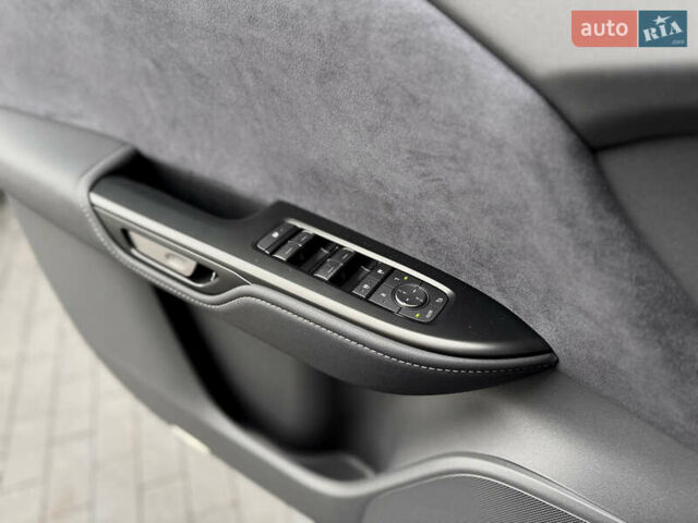 Синий Лексус RZ, объемом двигателя 0 л и пробегом 7 тыс. км за 61042 $, фото 9 на Automoto.ua