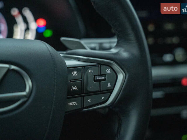 Білий Лексус TX, об'ємом двигуна 2.4 л та пробігом 24 тис. км за 95000 $, фото 28 на Automoto.ua