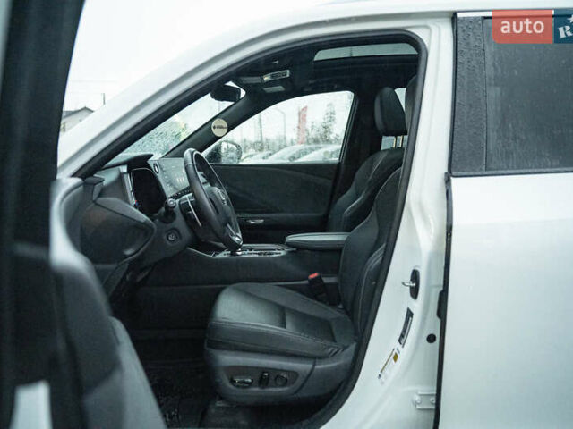 Білий Лексус TX, об'ємом двигуна 2.4 л та пробігом 24 тис. км за 95000 $, фото 18 на Automoto.ua