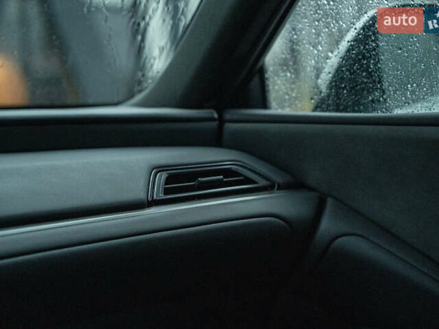 Білий Лексус TX, об'ємом двигуна 2.4 л та пробігом 24 тис. км за 95000 $, фото 36 на Automoto.ua