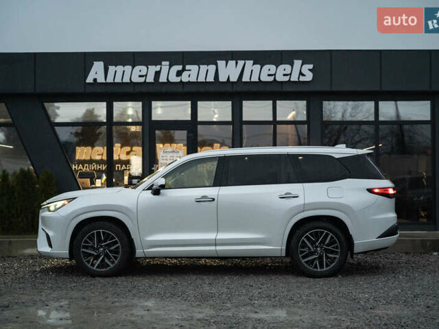 Білий Лексус TX, об'ємом двигуна 2.4 л та пробігом 24 тис. км за 95000 $, фото 3 на Automoto.ua