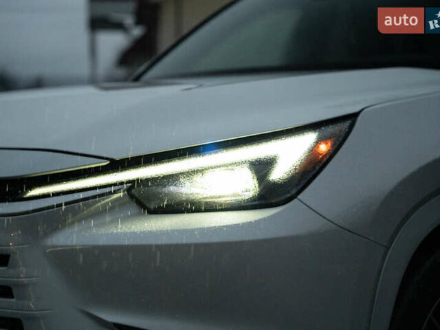 Білий Лексус TX, об'ємом двигуна 2.4 л та пробігом 24 тис. км за 95000 $, фото 16 на Automoto.ua