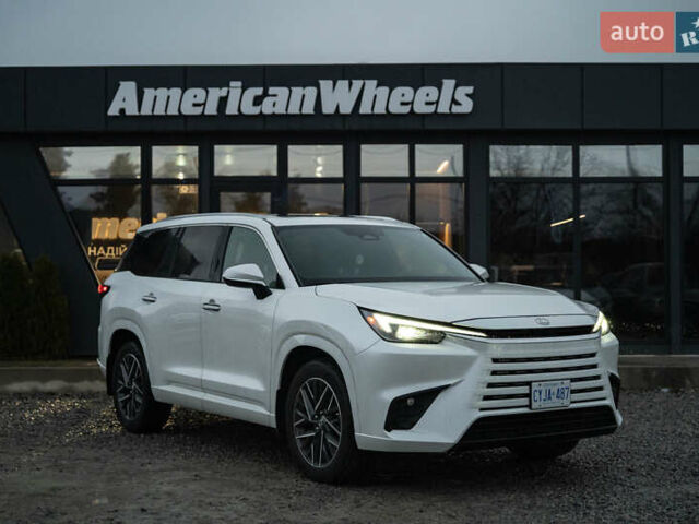 Білий Лексус TX, об'ємом двигуна 2.4 л та пробігом 24 тис. км за 95000 $, фото 2 на Automoto.ua