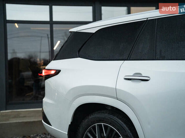 Білий Лексус TX, об'ємом двигуна 2.4 л та пробігом 24 тис. км за 95000 $, фото 9 на Automoto.ua