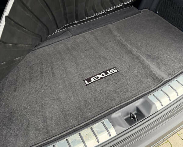 Чорний Лексус TX, об'ємом двигуна 2.39 л та пробігом 3 тис. км за 93000 $, фото 15 на Automoto.ua