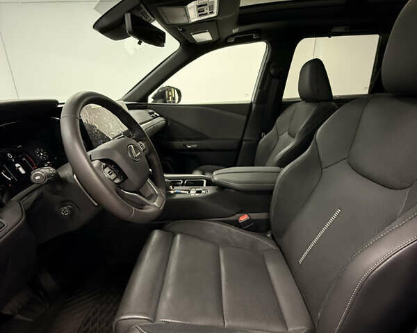 Лексус TX 2024 в Одессе на Automoto.ua Черный Лексус TX, объемом двигателя 2.39 л и пробегом 3 тыс. км за 98000 $, фото 19 на Automoto.ua