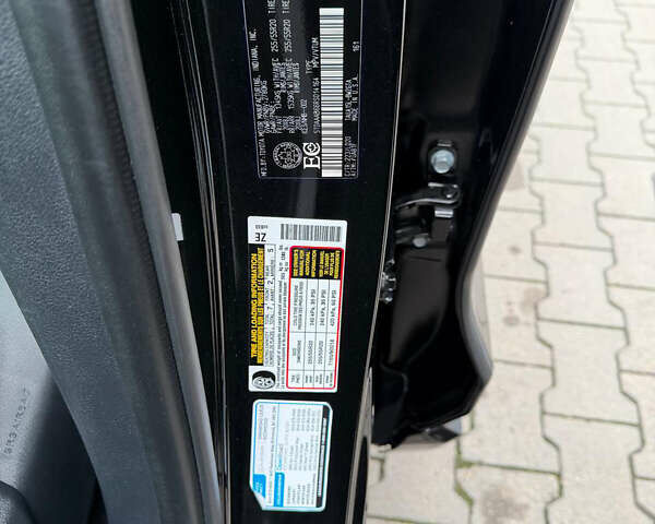 Чорний Лексус TX, об'ємом двигуна 2.39 л та пробігом 3 тис. км за 93000 $, фото 11 на Automoto.ua