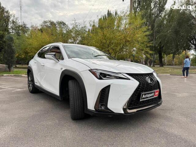 Белый Лексус UX, объемом двигателя 2 л и пробегом 28 тыс. км за 27990 $, фото 13 на Automoto.ua