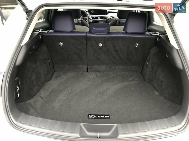 Белый Лексус UX, объемом двигателя 1.99 л и пробегом 79 тыс. км за 25500 $, фото 37 на Automoto.ua