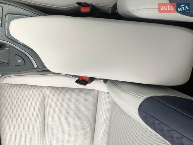 Белый Лексус UX, объемом двигателя 1.99 л и пробегом 79 тыс. км за 25500 $, фото 48 на Automoto.ua
