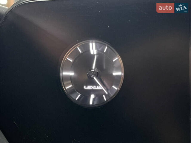 Белый Лексус UX, объемом двигателя 1.99 л и пробегом 46 тыс. км за 35500 $, фото 22 на Automoto.ua