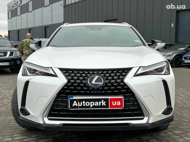 Белый Лексус UX, объемом двигателя 2 л и пробегом 86 тыс. км за 23390 $, фото 12 на Automoto.ua