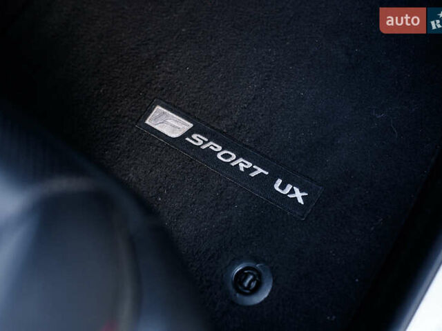 Белый Лексус UX, объемом двигателя 1.99 л и пробегом 80 тыс. км за 29600 $, фото 38 на Automoto.ua