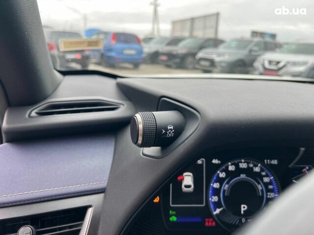 Белый Лексус UX, объемом двигателя 2 л и пробегом 86 тыс. км за 23390 $, фото 21 на Automoto.ua