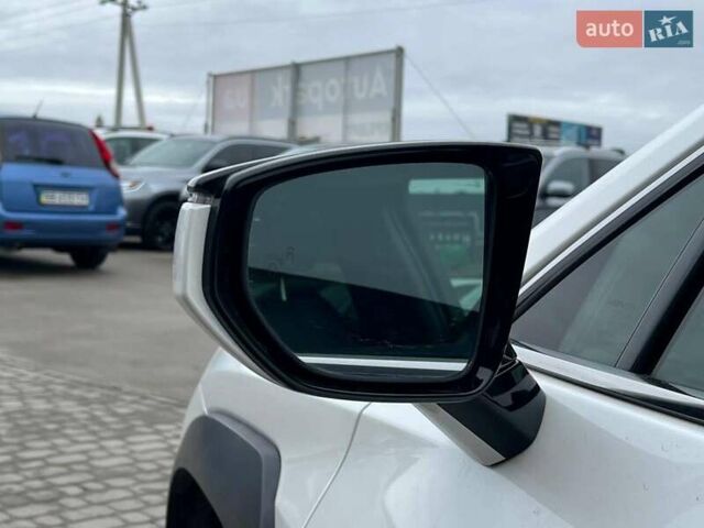 Белый Лексус UX, объемом двигателя 2 л и пробегом 86 тыс. км за 23390 $, фото 13 на Automoto.ua